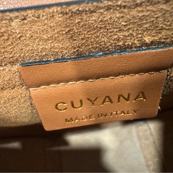 CUYANA Mini Saddle bag in CARAMEL Miele - Picture 14 of 15